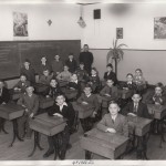 Classe de 4e, 1951-1952. Titulaire Fr. Maurice Gervais c.s.v. (Archives des C.S.V.)